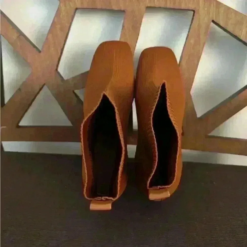 TIJN Libby Sock Boot Women's in Brown New with out box